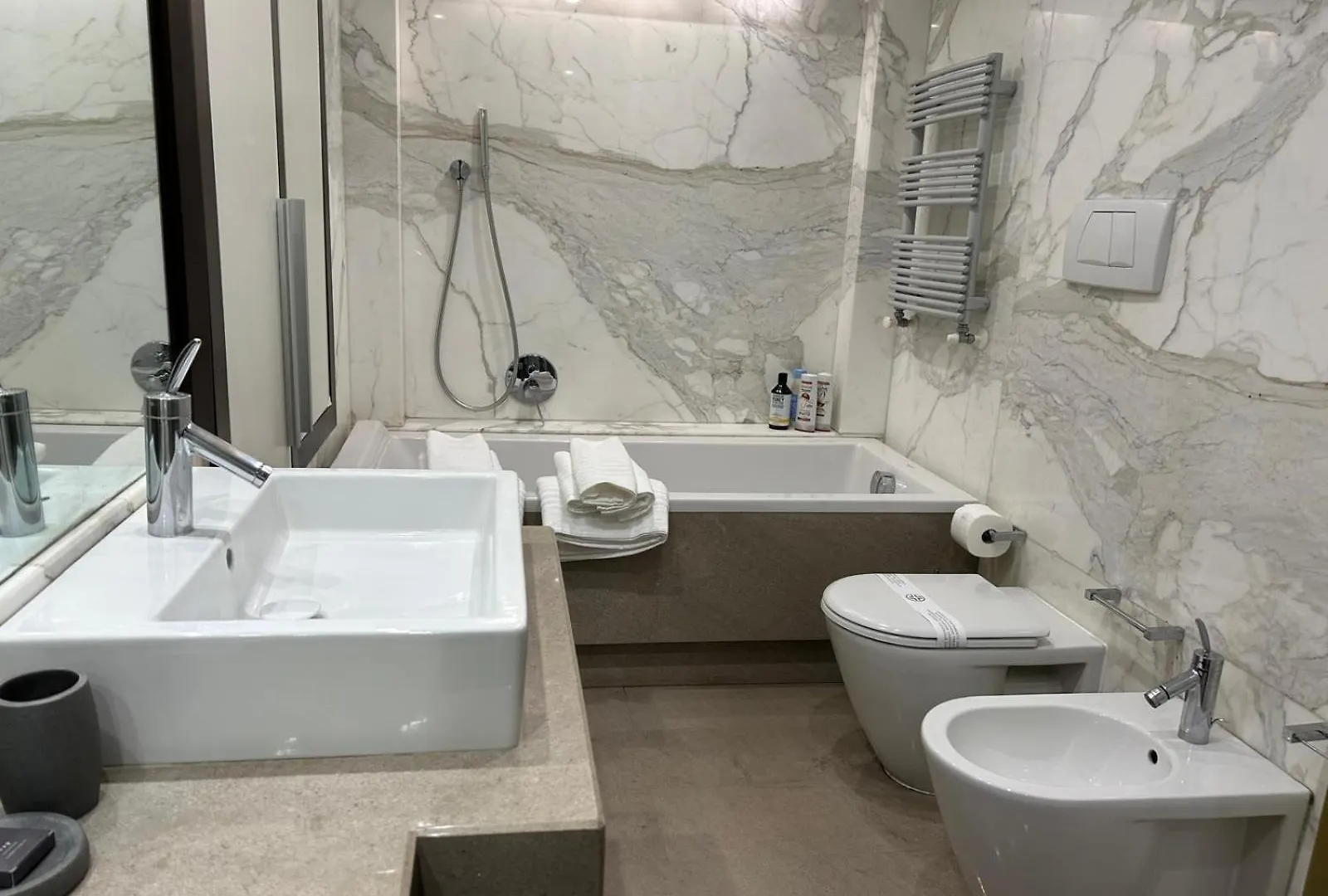Apartment Partenope 143 Naples